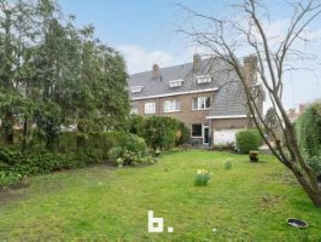 Ruime verhuurde woning met tuin in topbuurt