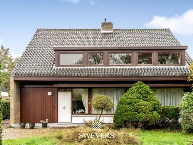 Ruime villa met potentieel op toplocatie in Zonhoven