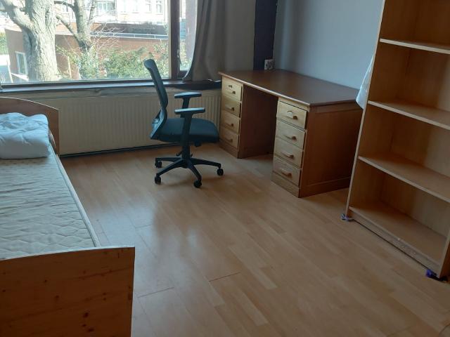 Ruime, volledig gemeubileerde all in kamer