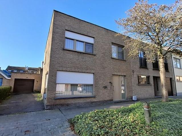 Ruime WONING +GARAGE +TUIN te koop in ASSEBROEK BRUGGE