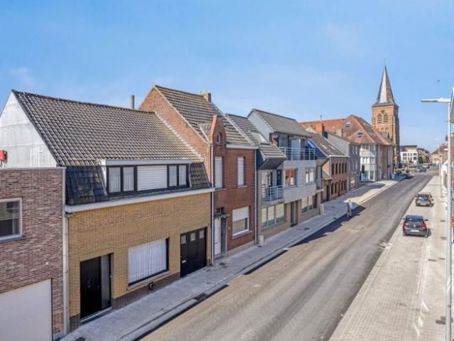 Ruime woning in hartje Kortemark met zuidgerichte tuin