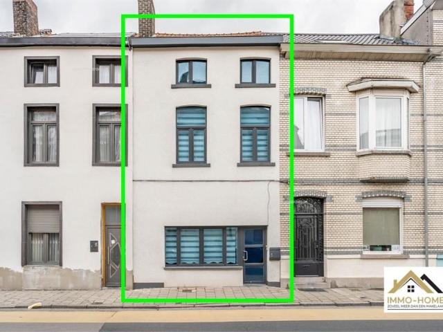Ruime woning met functioneel bijgebouw te Destelbergen