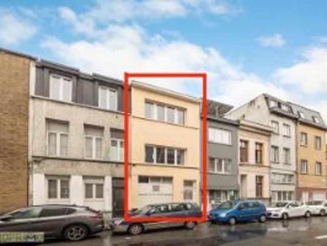 Ruime woning met garage