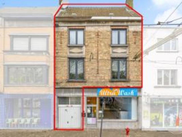 Ruime woning met tuin, garage en 4 slaapkamers in Gent