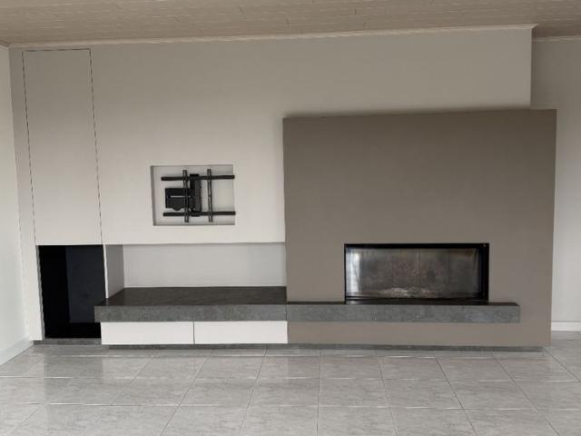 Ruime woning met 4 slaapkamers en loods!