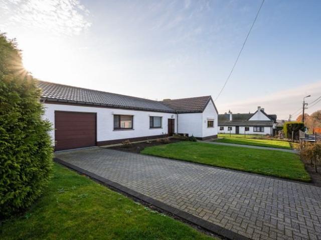 Ruime bungalow op prachtige locatie in Kleit, Maldegem!