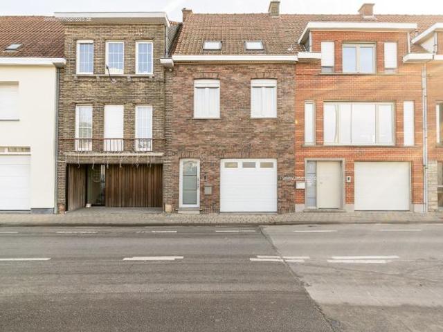 Ruime en energiezuinige woning met grote tuin op een centrale ligging