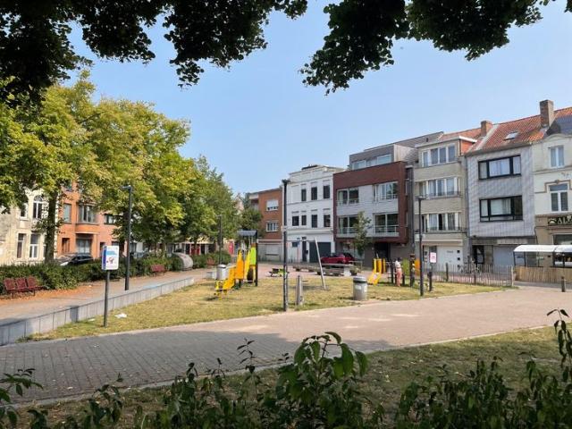 Ruime rijwoning met 6 slaapkamers in Gerststraat 35/A te Oo