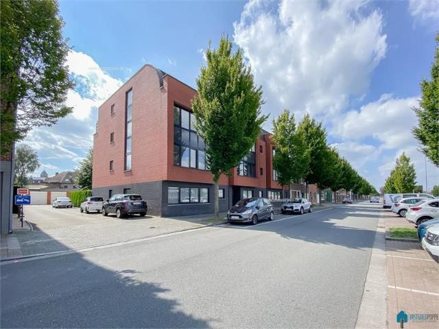Ruime flat met autostaanplaats