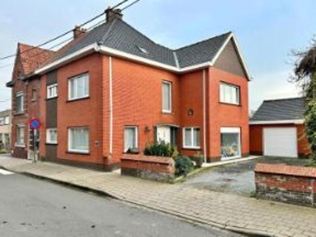 Ruime gezinswoning, 4 slaapkamers, bureel, losstaande garage