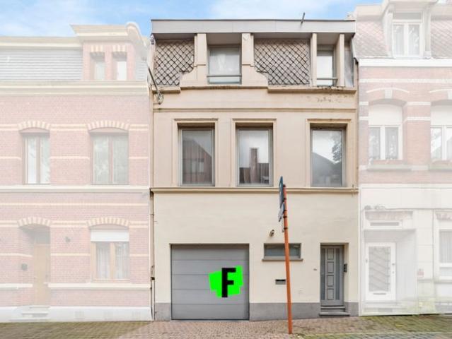 Ruime gezinswoning in centrum Oostende op heden verhuurd
