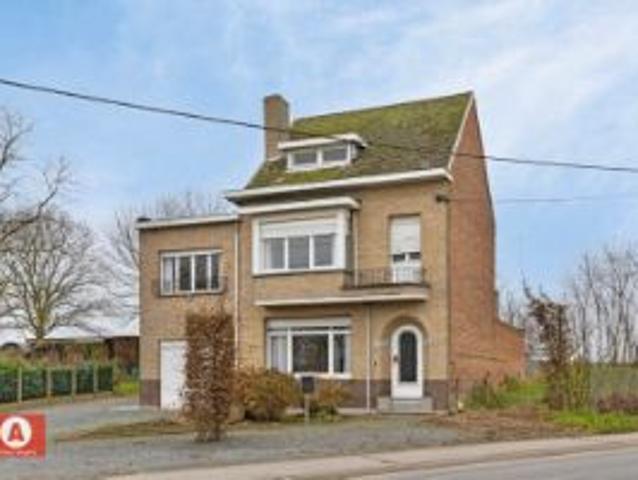 Ruime half open bebouwing lot 1 + aanpalende grond lot 2