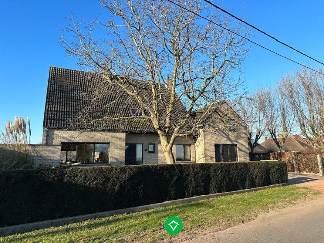Ruime instapklare woning met vier slaapkamers te koop in To