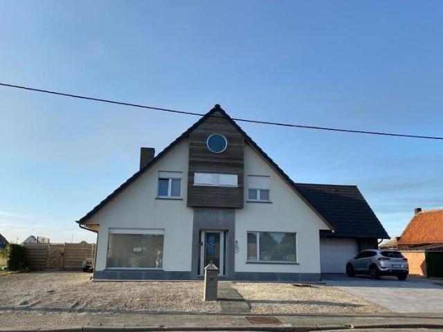 Ruime instapklare woning vijf slaapkamers met tuin