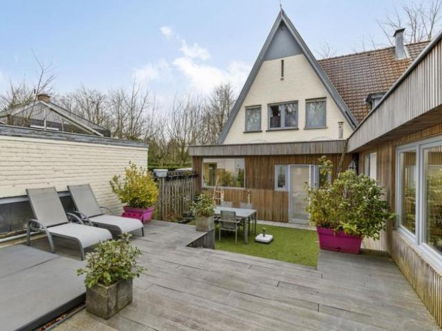 RUIME, Instapklare woonst met BURELEN en LOODS, ideaal voor