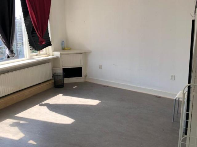 Ruime kamer dichtbij de Haagse Hogeschool