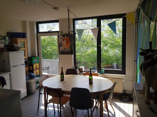 Ruime kamer in gezelligste huis van Maastricht