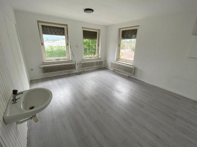 Ruime kamer op goede locatie!