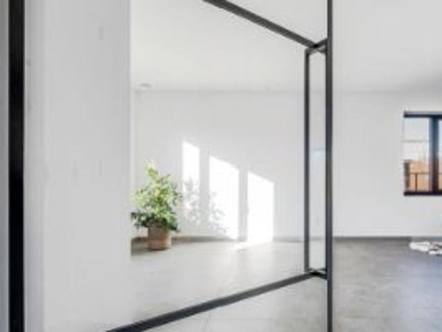 Ruime multifunctionele woning met 3 slaapkamers en 2 badkame