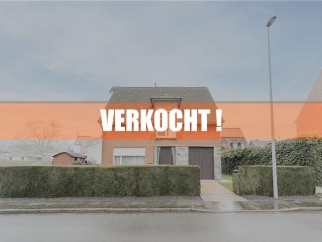 Ruime op te frissen woning met zonnige tuin