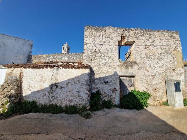 Ruína com Potencial no Barrocal Algarvio – Benafim