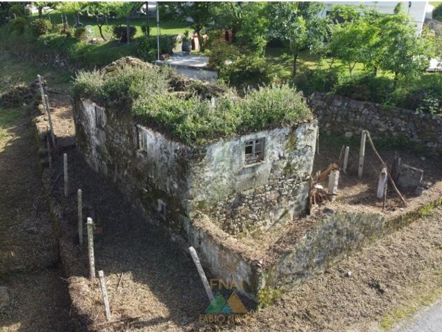 Ruína com Terreno para Restauro Arcos de Valdevez