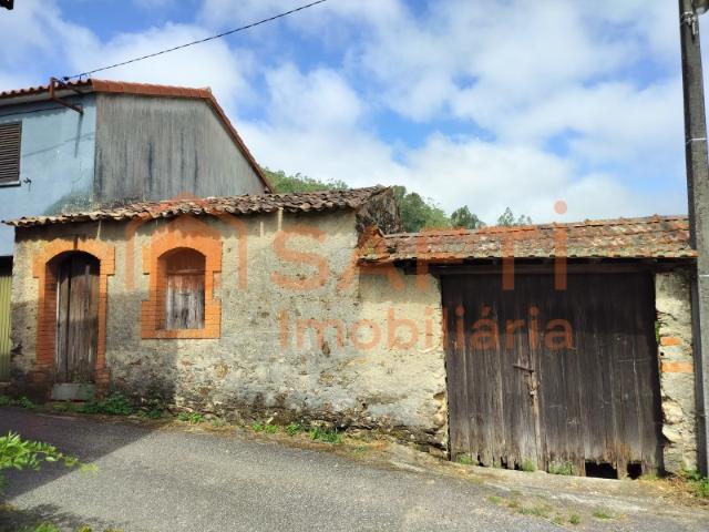 Ruina em Quinta do Pomar Carvalho Penacova