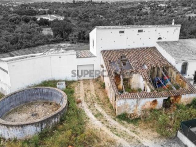 Ruina geminada para reconstruir