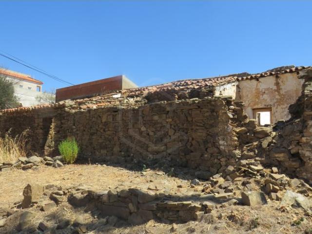 Ruína na Serra Algarvia em Tavira, Algarve