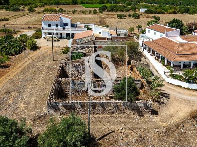 Ruína para reconstrução 425m² Tavira Santa Maria