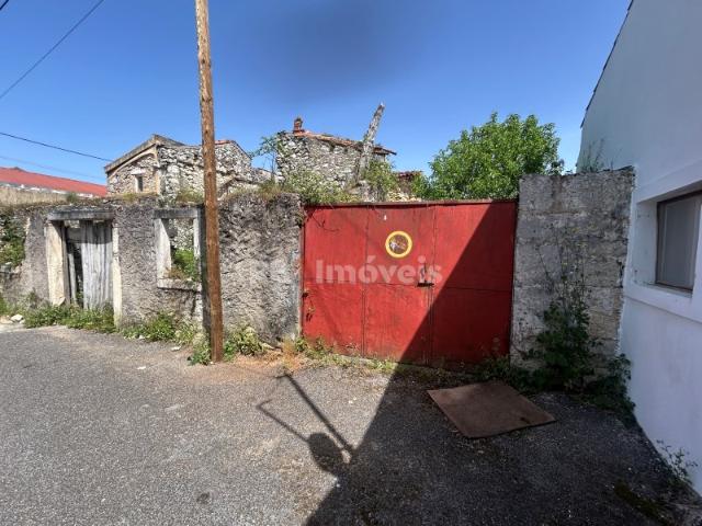 Ruína para recuperar com espaço exterior Vila do Paço, Torres Novas