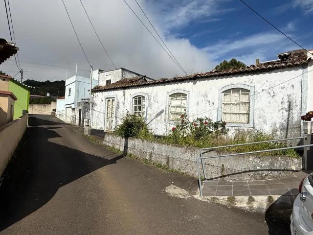 Ruina para Restaurar nas Fontinhas, Praia da Vitória
