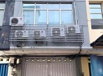 Ruko di Komplek Mutiara Taman Palem, Jln Raya Outer Ring Road, Jakarta Barat
