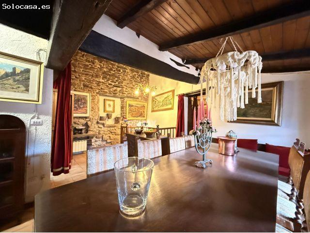 Rupit | Can Banús, casa catalogada de piedra en el corazón del casco histórico