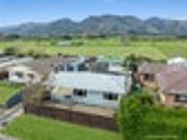 Rural Retreat with Income Potential!