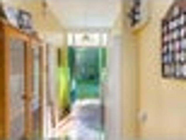 Rural setting with renovation potential