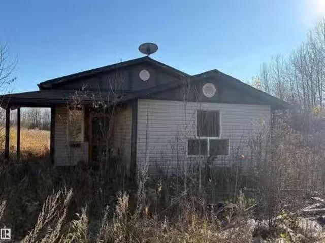 Rural Smoky Lake County, AB, T0A 3C0 house for sale Listing.