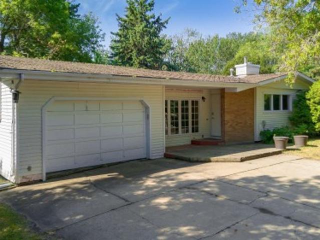 Rural Strathcona County, AB, T8B 1C8 house for sale | Listing ID E4499 | Royal LePage