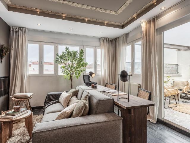 Rustic 2 Bedroom Apartment with Private Terrace and Workspace in Ríos Rosas, Madrid Amsterdam Apartments for Rent