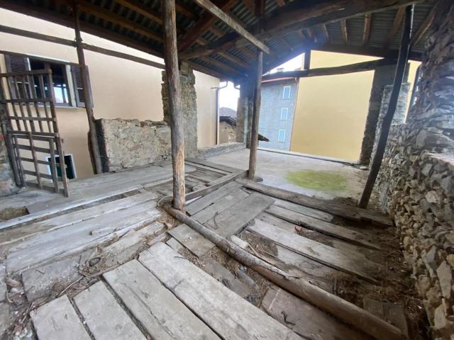 Rustic house with 2.5 rooms on sale in Montagnola 50 m² | dreamo. Ch