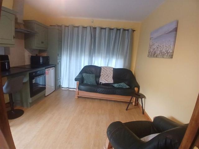 Rustic Lodge, Crossboyne,Claremorris, Co Mayo, Claremorris, Mayo, F12F8K1