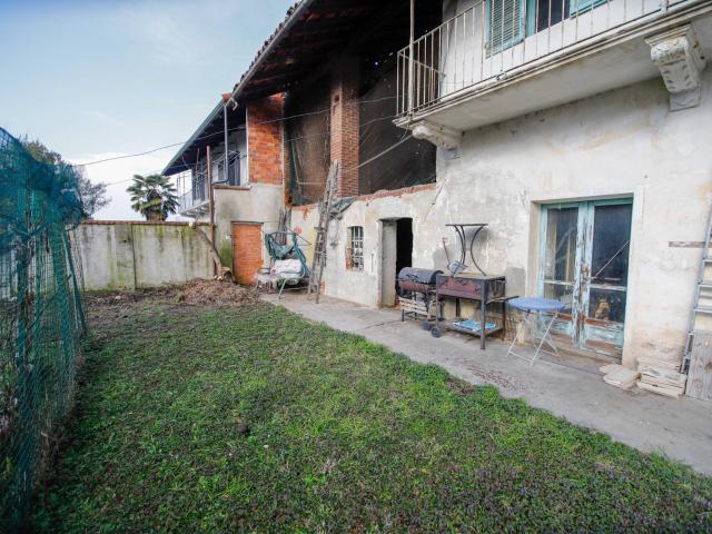 Rustici / cascine / case in vendita a San Giusto Canavese