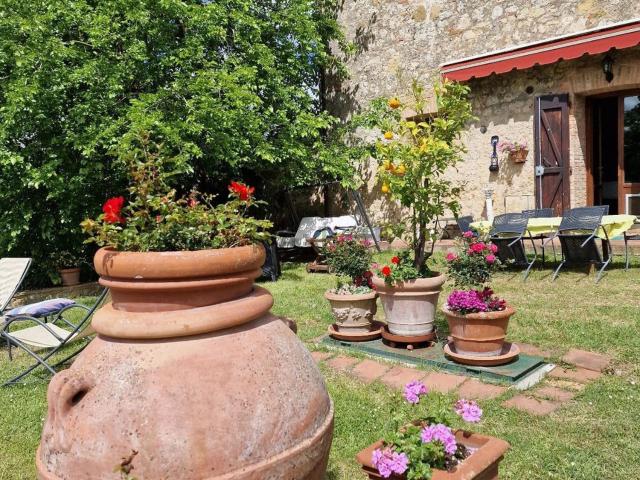 Rustici e casali in affitto di 180 m² in Strada Grotti Bagnaia, 1216