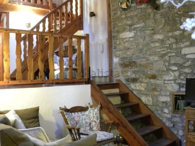 Rustici e casali in affitto di 60 m² in Località Lieu dit, 3