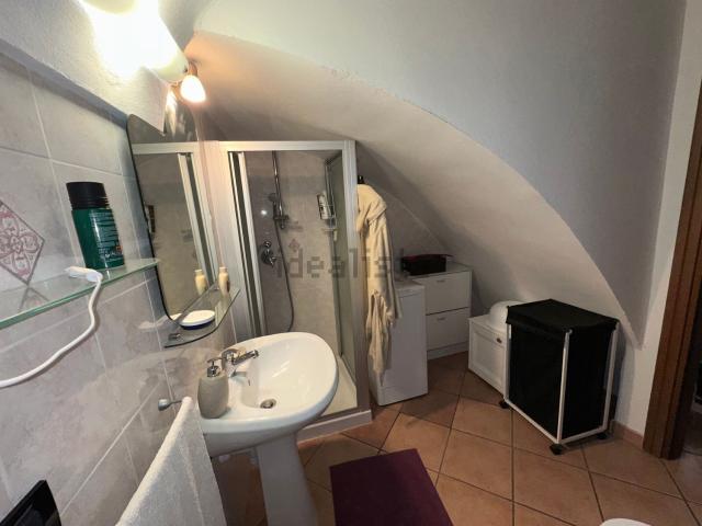 Rustici e casali in vendita di 105 m² in Via Armando Diaz