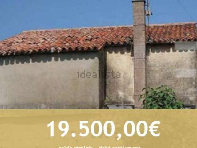 Rustici e casali in vendita di 105 m² in Via Cavaizza