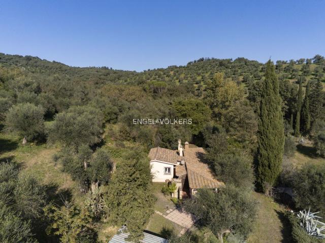 Rustici e casali in vendita di 108 m² in Strada della Scala Santa