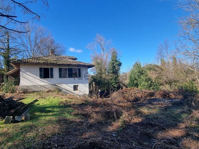 Rustici e casali in vendita di 108 m² in Strada Sernella