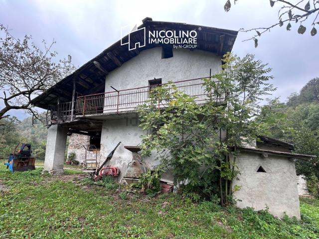 Rustici e casali in vendita di 109 m² in Strada Vermanera