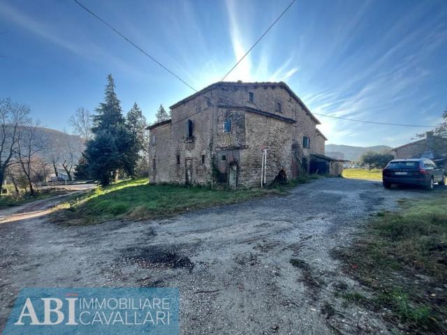 Rustici e casali in vendita di 100000 m² in Via Provinciale Faentina
